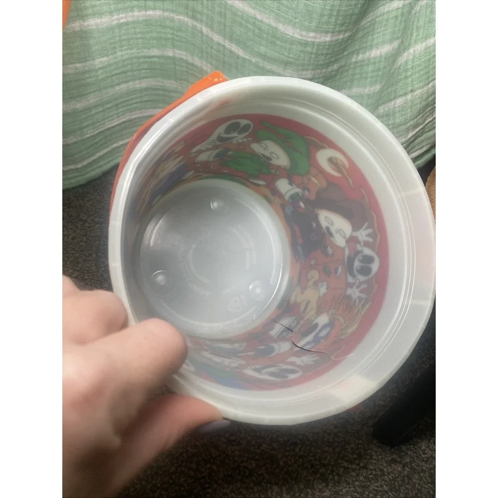 VTG 1998 Blockbuster Video Rugrats "PLAY PAK" Glow-in-the-Dark Halloween Bucket - Picture 10 of 10